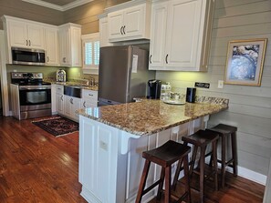 Microwave, oven, stovetop, dishwasher