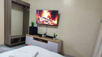 1 bedroom, iron/ironing board, WiFi, bed sheets