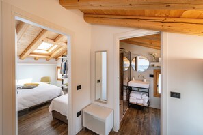 1 bedroom, WiFi, bed sheets - BORGO PAOLIN - Rooms in the Vineyard. A journey between culture and relaxation in the countryside. (Veneto)