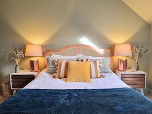 3 Schlafzimmer, Bügeleisen/Bügelbrett, WLAN, Bettwäsche