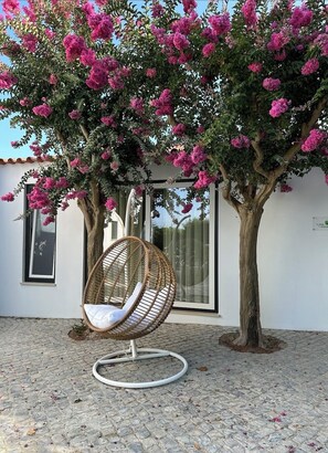 บ้านคอมฟอร์ท, วิวสวน | บริเวณภายนอก