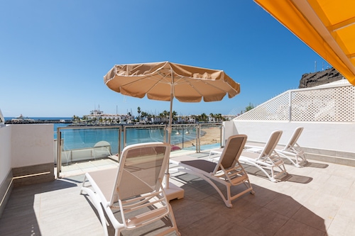 Apartment in Playa de Mogan by the Beach