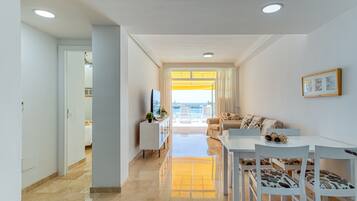 House | Dining