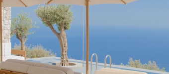 VOUNO Santorini Private Villas
