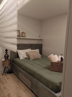 1 bedroom, iron/ironing board, free WiFi, bed sheets