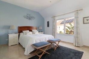 4 Schlafzimmer, Bügeleisen/Bügelbrett, WLAN, Bettwäsche