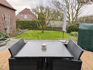 Outdoor dining - NEW! Vacation apartment Wiesenruh (Neßmersiel)