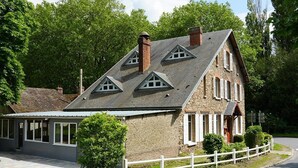 Front of property - L'Auberge 91530  (Le Val-Saint-Germain)