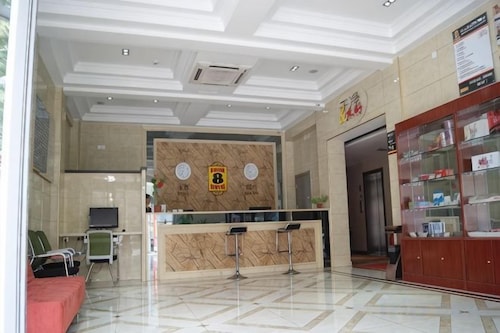 Super 8 Hotel (Zhenhua Shopping Center, Liaocheng Development Zone)