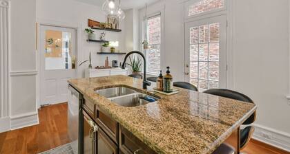 Downtown Lancaster Luxury 4BR - Garage & Parking