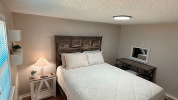 3 chambres, bureau, Wi-Fi, draps fournis