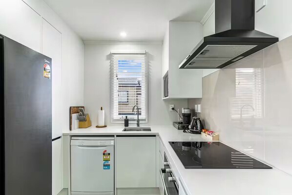 Microwave, oven, stovetop, dishwasher