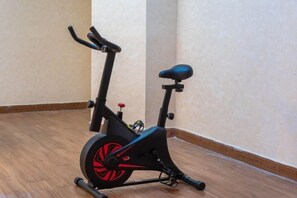 Gym - H·Anyue Hotel (Foshan Lecong Louvre International Furniture Expo Center) (Foshan)