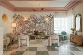 Hotel entrance and lobby at Le Particulier Miami