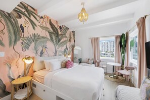 Habitación estándar, vista parcial al océano | Ropa de cama de alta calidad, camas con efecto memoria y minibar 