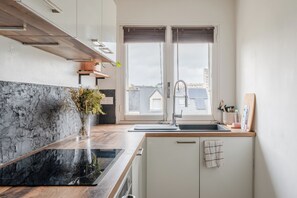 Køleskab, mikrobølgeovn, ovn, opvaskemaskine