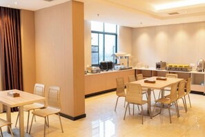 Unclassified image, 3 of 16, button - City Convenience Hotel (Yingcheng Railway Station Shanghe Square) (Yingcheng)