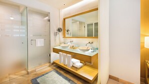 Free toiletries, hair dryer, towels, soap - Palacio Mundo Imperial All Inclusive Resort (Acapulco)