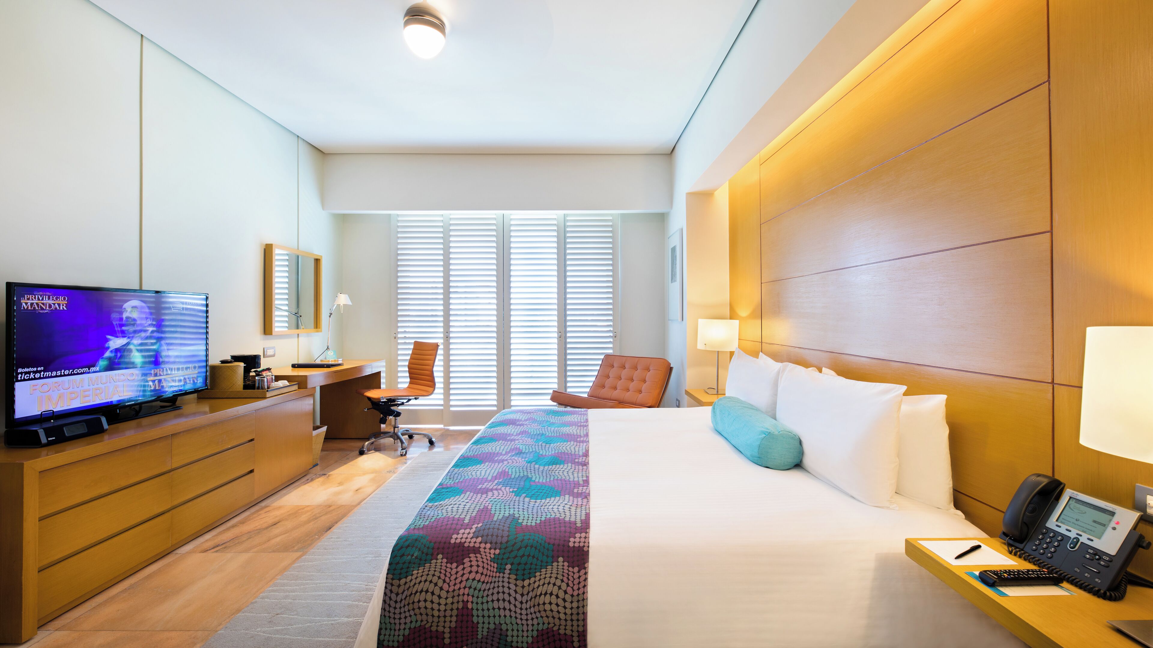 Superior Room | In-room safe, individually furnished, desk, laptop workspace