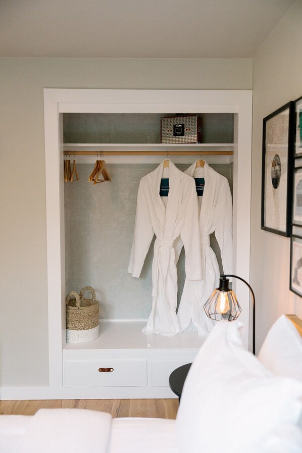 2 soverom, strykejern/-brett, wi-fi og sengetøy