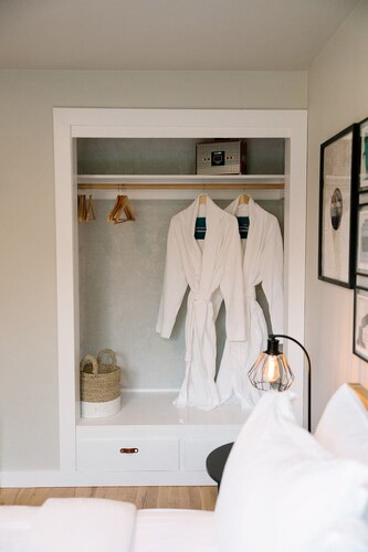 EV charger•Free Parking•FastWifi•Garden•Firepit•Close to UO and downtown Eugene