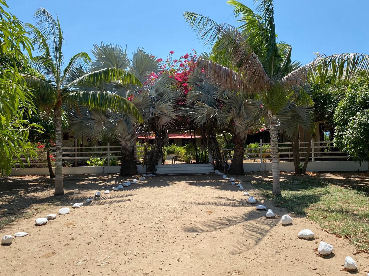 Fachada de la propiedad