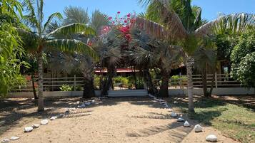 Fachada de la propiedad