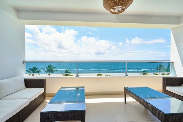 Balcony - Beachfront Condos Las Olas Sleeps 6 (Guayacanes)