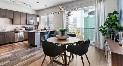 Modern 1BR Condo at Miro – Rooftop Pool & Fire Pit!