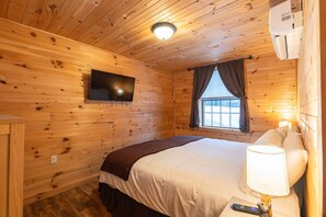 1 bedroom, iron/ironing board, travel cot, WiFi