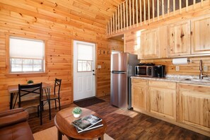 Interior - Pine Suite: 1BR Log Cabin Retreat (Bethlehem)