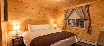 Cedar Suite #4- Relaxing 1 BR Retreat