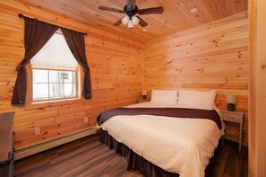 2 bedrooms, iron/ironing board, travel cot, WiFi