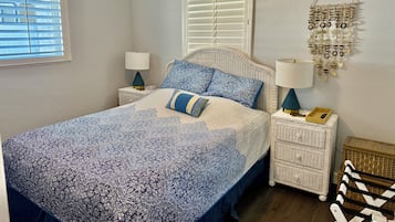 3 habitaciones, caja de seguridad en la habitación y escritorio