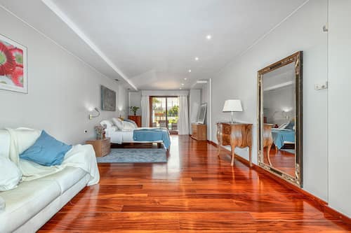 Chalet | 7 bedrooms, iron/ironing board