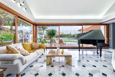 Bungalow in Maspalomas Near Golf & Beach