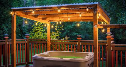 Olympic Wanderer Creekside Hot-tub Olympic Peninsula Nature Retreat