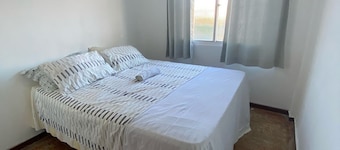 ROOM 001