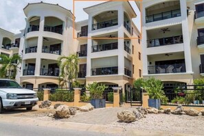 Exterior - Penthouse Elegancia Ocean Front (Kralendijk)