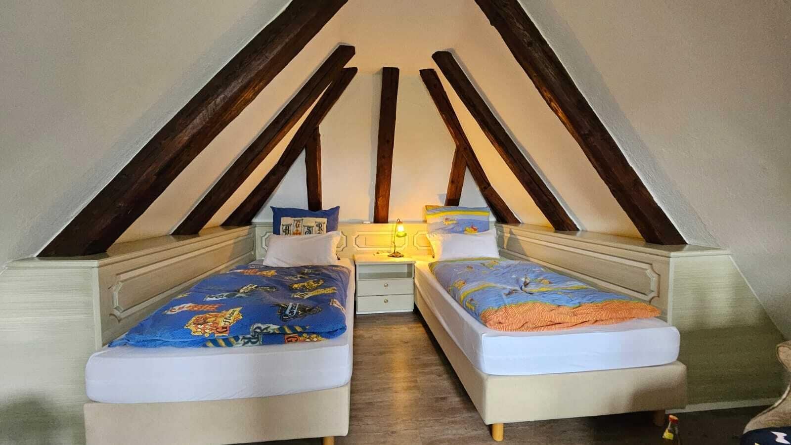 Comfort-Suite, eigenes Bad, Stadtblick | Allergikerbettwaren, kostenlose Minibar, Zimmersafe