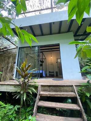 Exterior - Mini Jungle Cabin (Manzanillo)