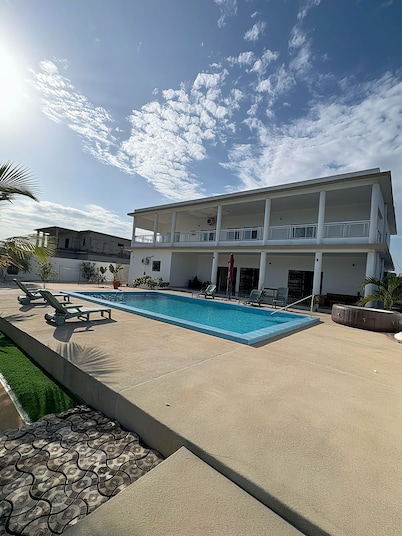 Private villa Bel Blanch, idyllic location 8 PCS