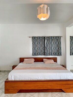 6 Schlafzimmer, kostenloses WLAN, Bettwäsche