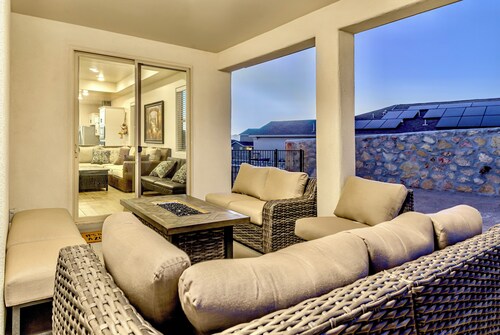 Modern High Desert 3BR Retreat