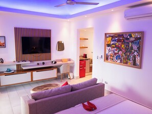 8 habitaciones, tabla de planchar con plancha y wifi 