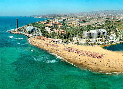 Villa in Maspalomas With Heated Pool & Golf Views