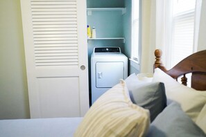 3 bedrooms, desk, iron/ironing board, travel cot