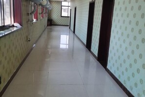 Unclassified image, 2 of 61, button - Xinzhuang Seafood Hotel (Zhaoyuan)