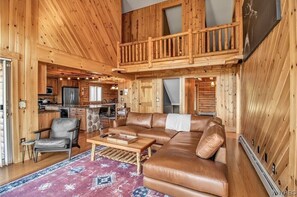 Smart TV, fireplace, DVD player