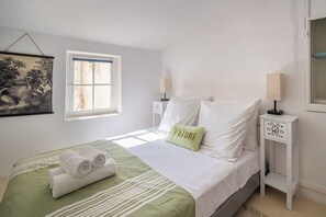 3 chambres, fer et planche Ă repasser, accĂšs Internet, draps fournis